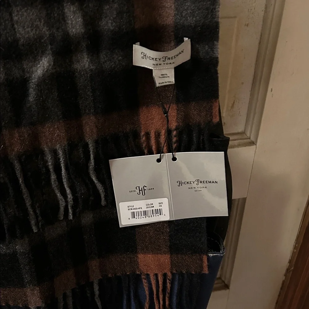 Hickey Freeman elegant plaid